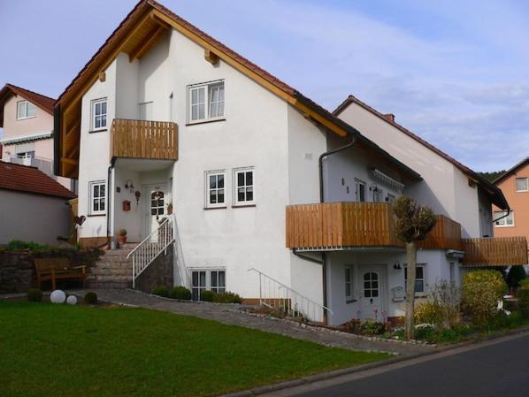 Gepflegte Ferienwohnung In Ruhiger Lage Bad Kissingen Exterior foto